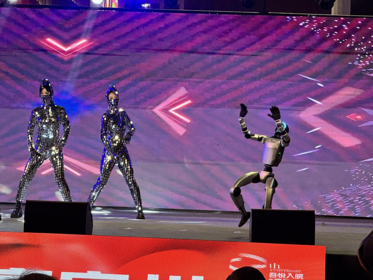 聚势向新,行稳致远,“徽动消费 乐享宿州”暨吾悦广场入皖9周年启动仪式圆满举行(1).docx 如图片无法显示,请耐心等待