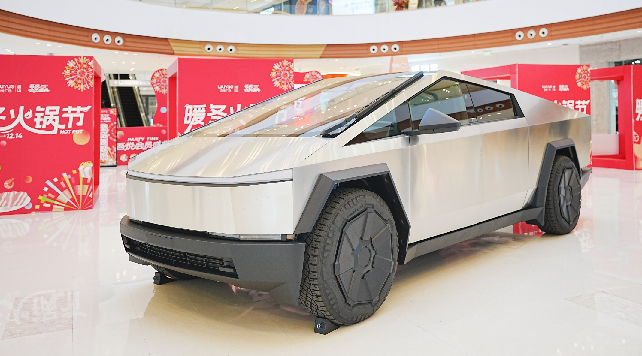 唐山再添科技新地标！购物中心首开！特斯拉唐山吾悦广场体验店盛大开业！