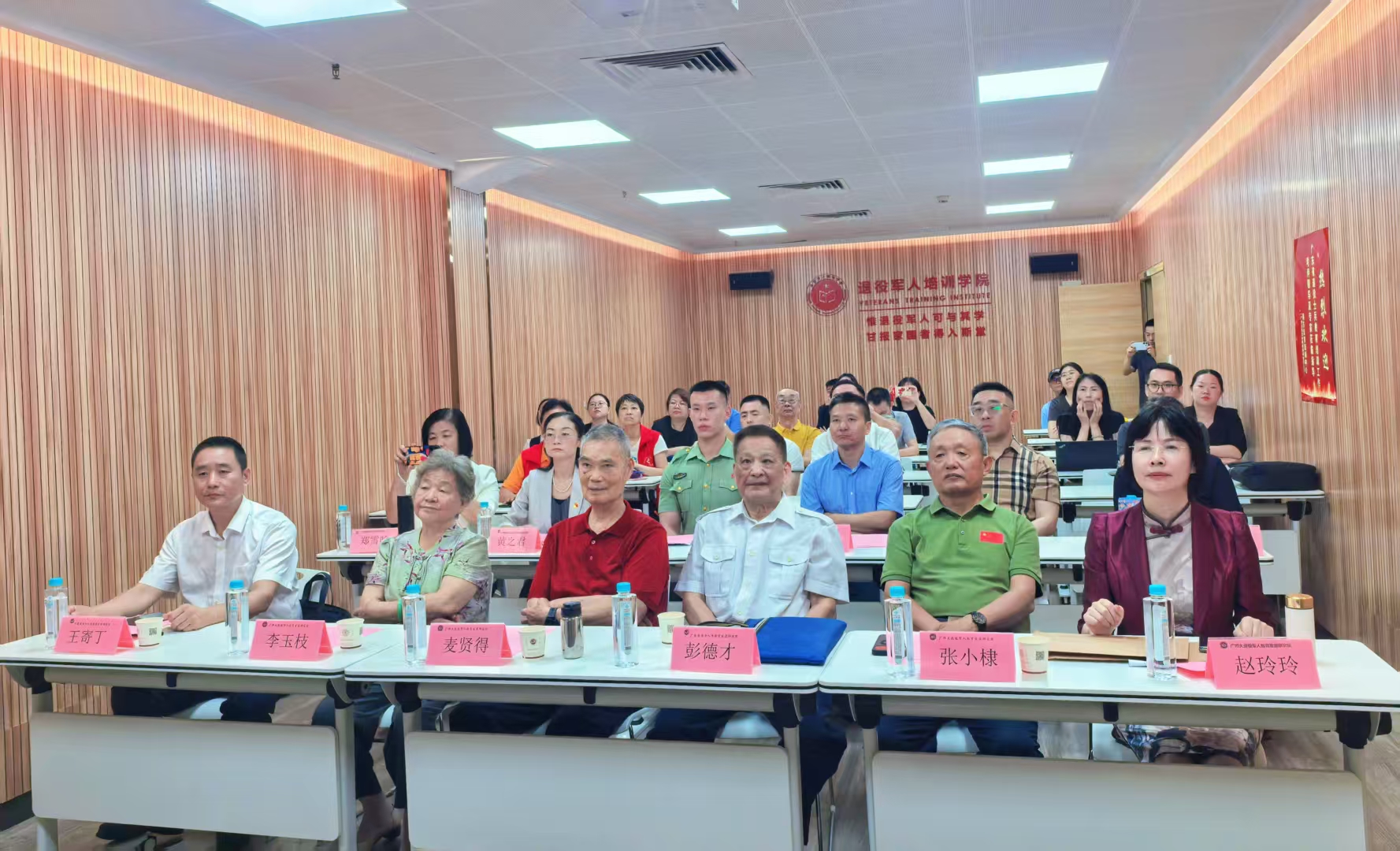 如图片无法显示,请耐心等待