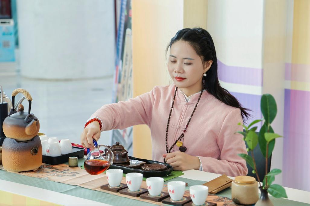 (新闻通稿)2025年广西文化旅游宣传推介活动(梧州专场)举办1.docx 如图片无法显示,请耐心等待